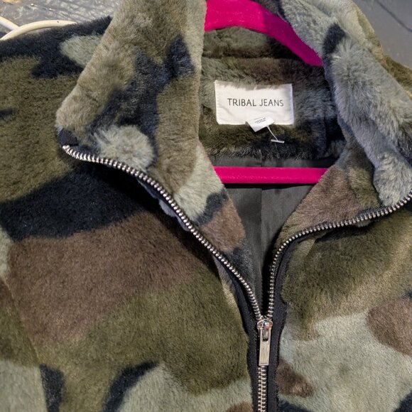 Size XS. Tribal Jeans Camo Jacket - Picture 3 of 5